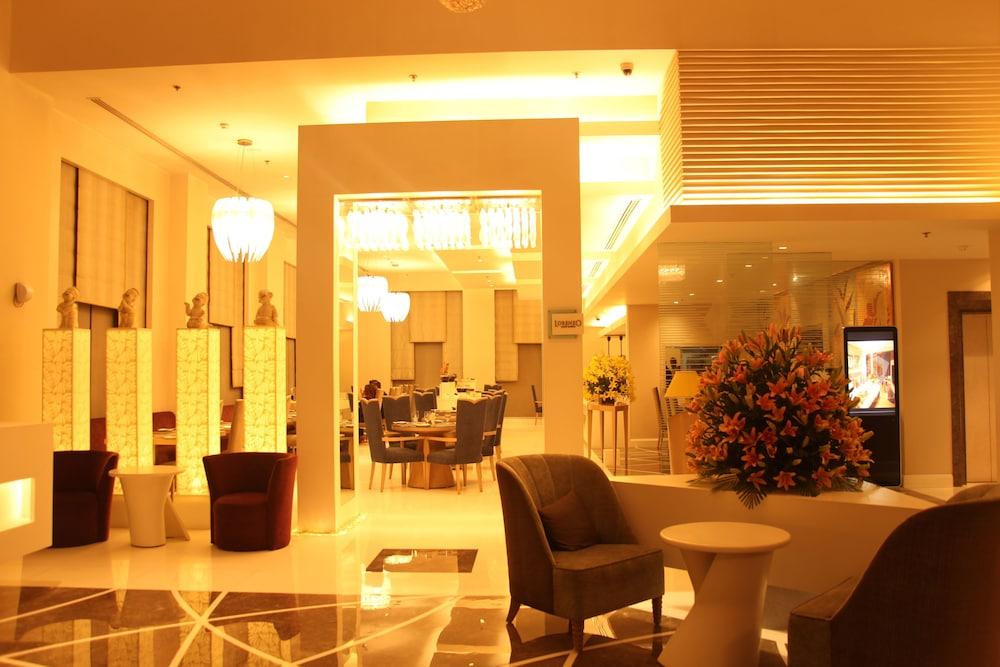 Clarens Hotel Gurgaon Exterior foto