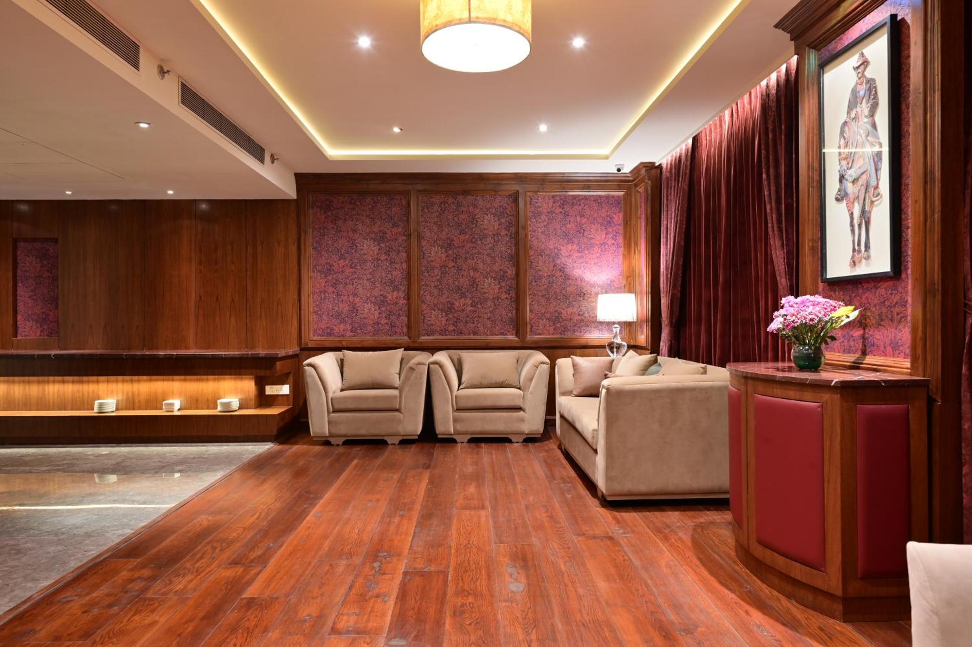 Clarens Hotel Gurgaon Exterior foto