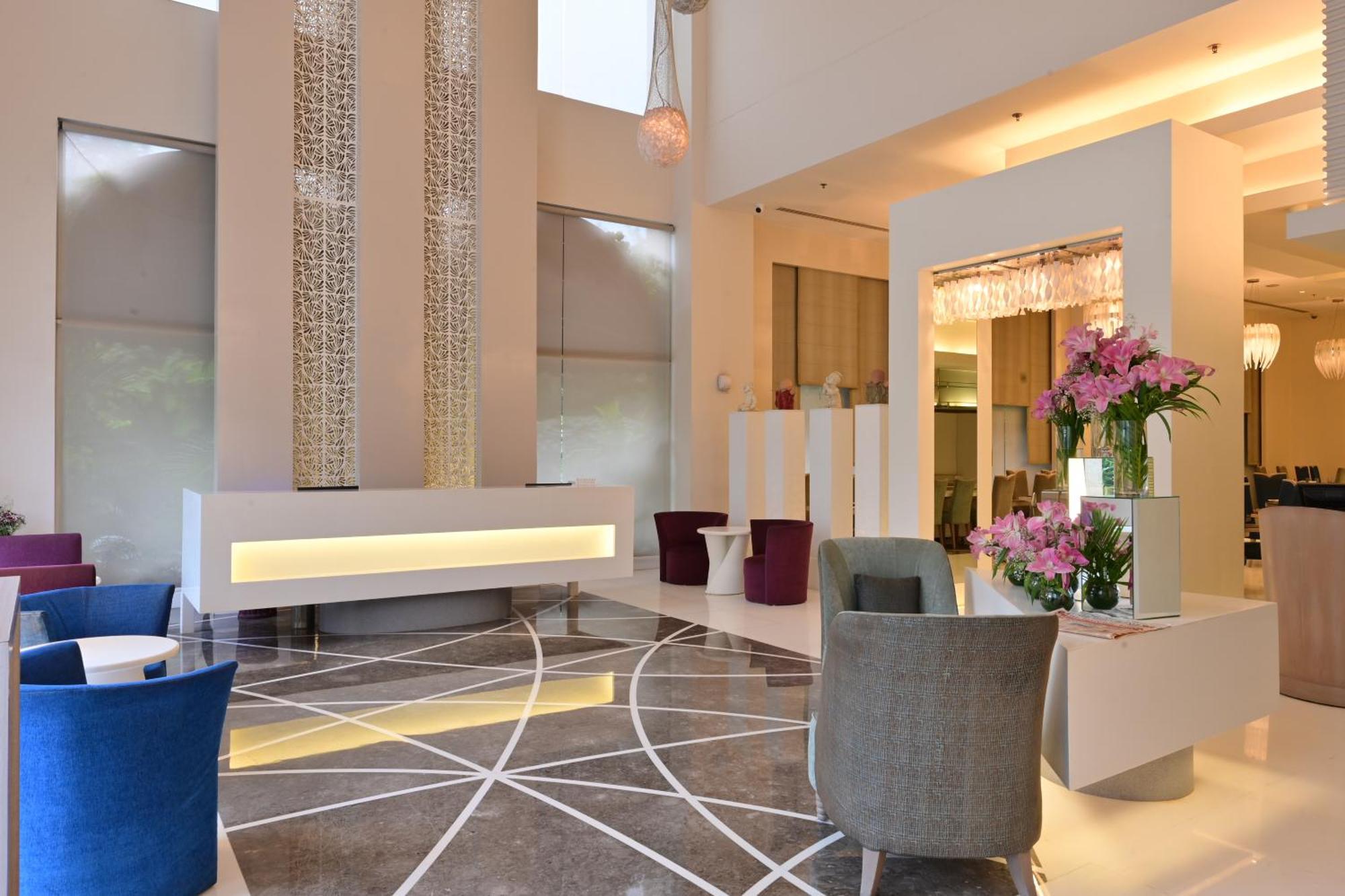 Clarens Hotel Gurgaon Exterior foto