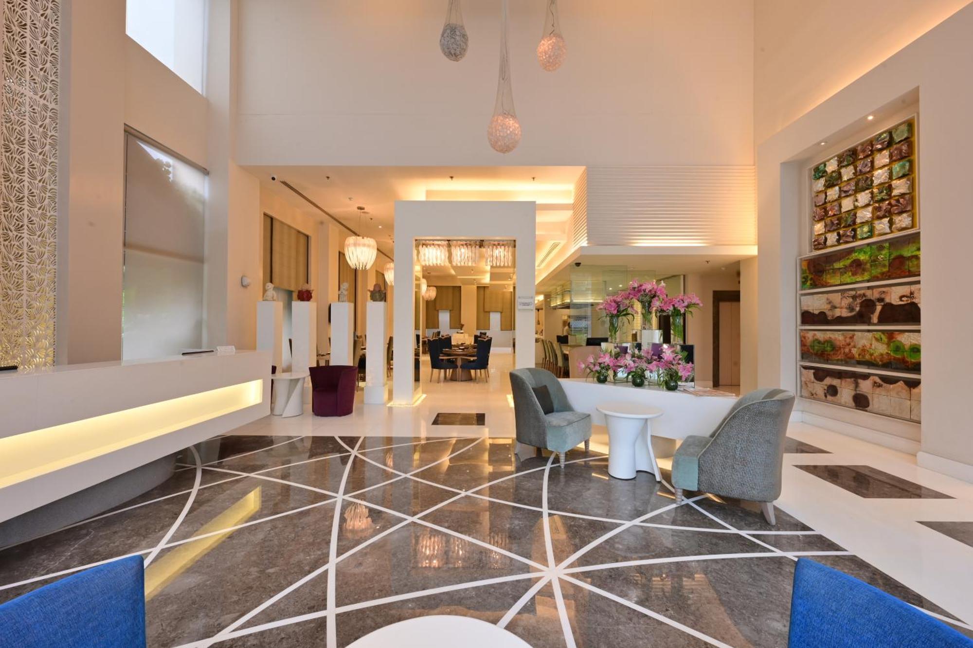 Clarens Hotel Gurgaon Exterior foto