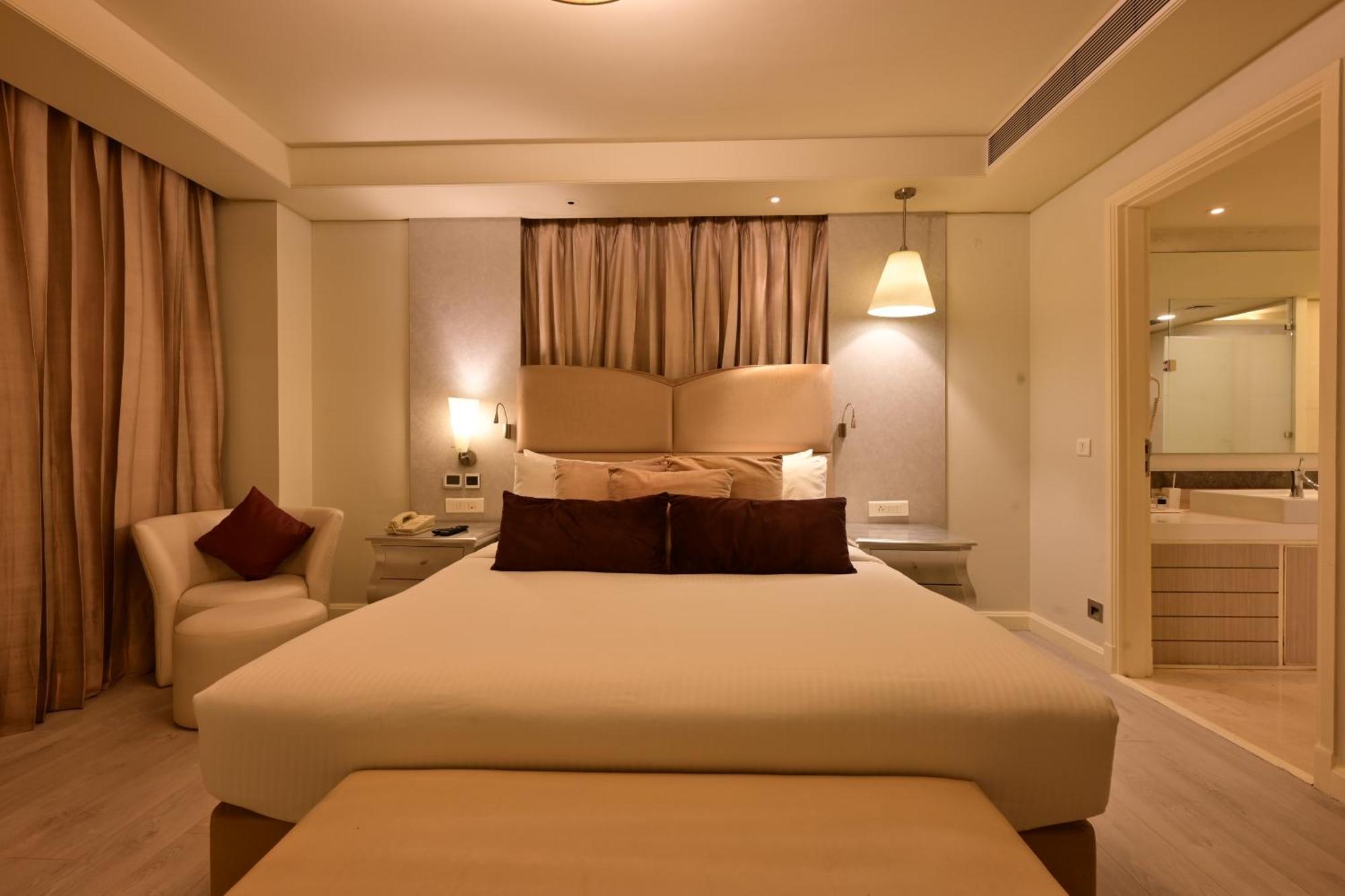 Clarens Hotel Gurgaon Exterior foto