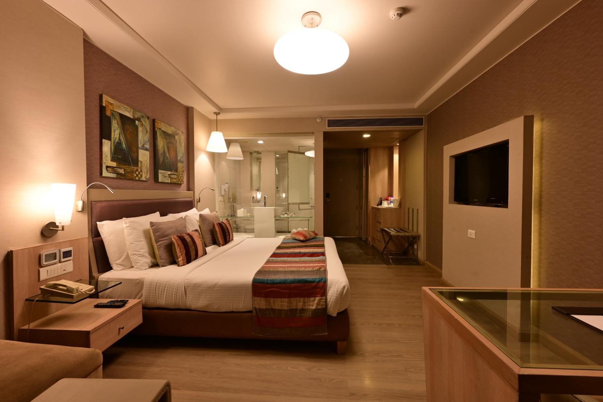 Clarens Hotel Gurgaon Exterior foto