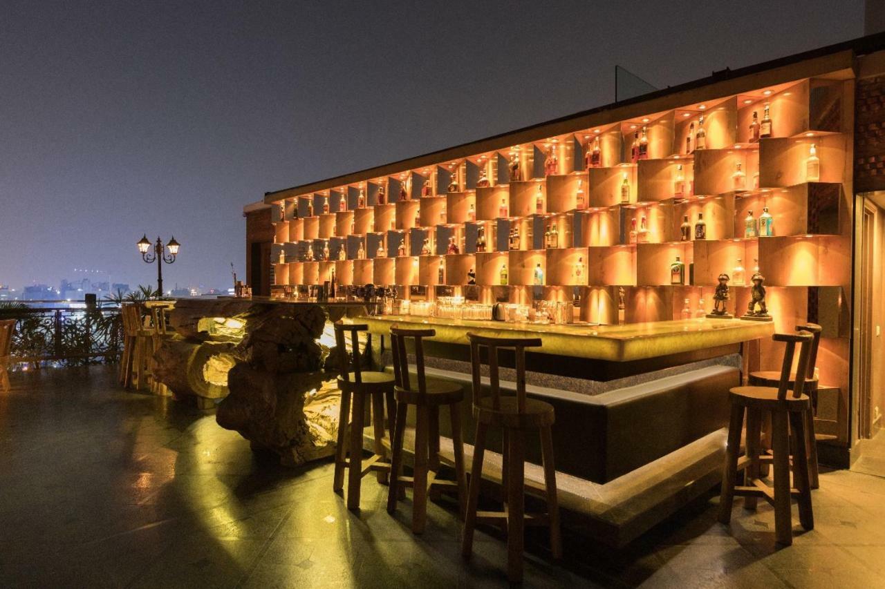 Clarens Hotel Gurgaon Exterior foto